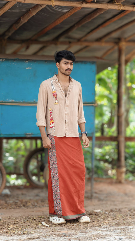 Embracing Tradition with Elegance: The Millennial Twist on South Indian Lungi and Dhoti