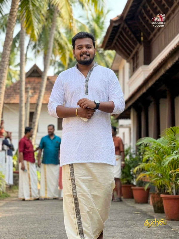 White Premium Embroidered Long Kurta [KURTA00048]